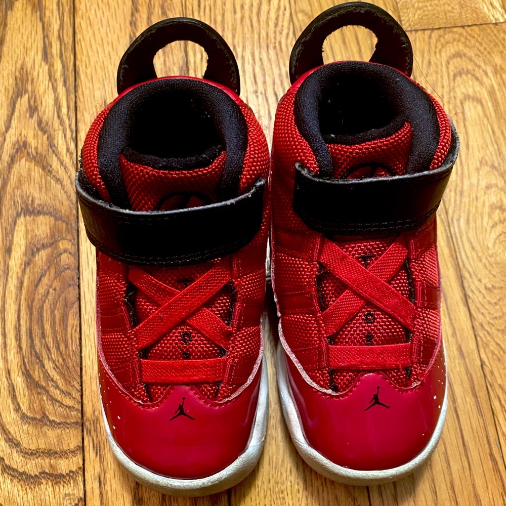 Toddler Jordan Sneakers (Toddler: 7)